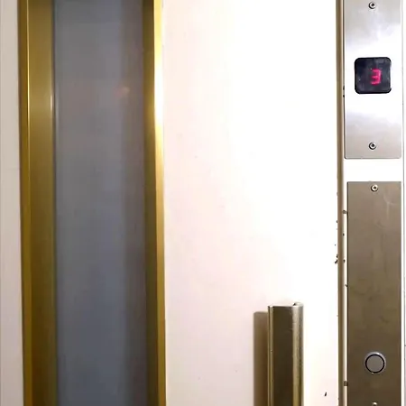 St Germain Des Pres 아파트 *